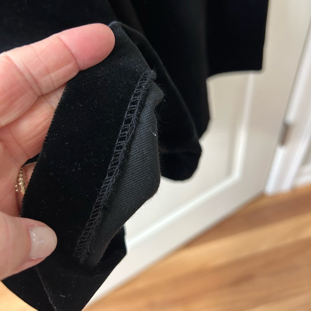 Vintage 90’s Laura Ashley Velvet Dress. Sweetheart neck. Puff sleeve. True waist - Picture 8 of 15